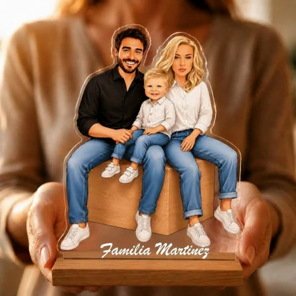 Caricatura Familiar de 3 Personajes Modelo B - Estatua Personalizada tipo Trofeo