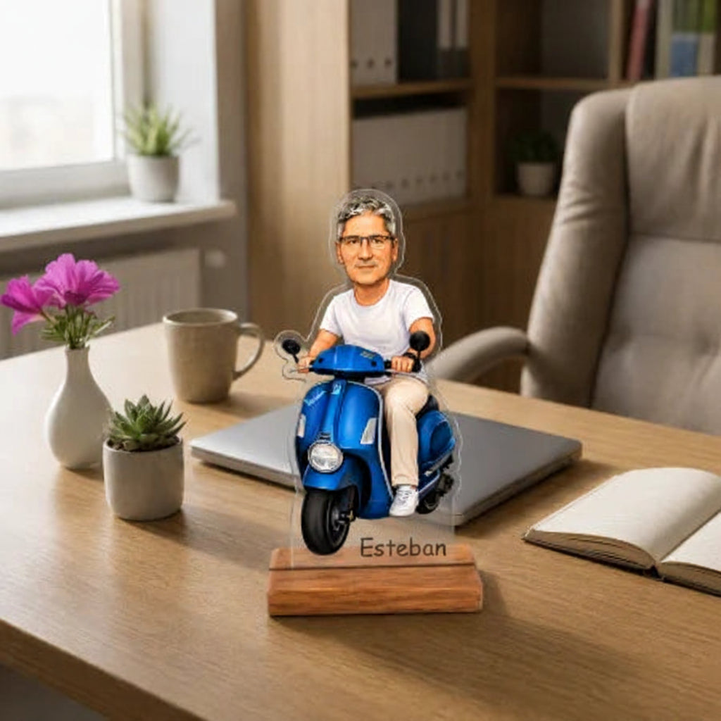 Caricatura Vespa - Estatua Personalizada tipo Trofeo