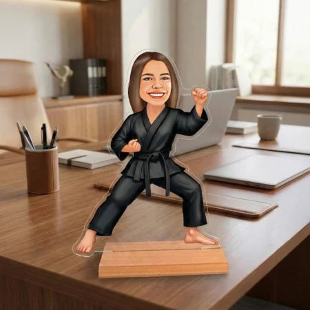 Caricatura de Artes Marciales - Estatua Personalizada tipo Trofeo