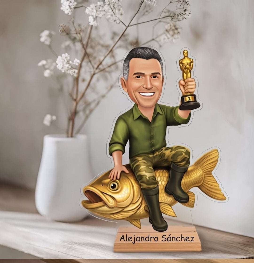 Caricatura de Pescador/a - Estatua Personalizada tipo Trofeo
